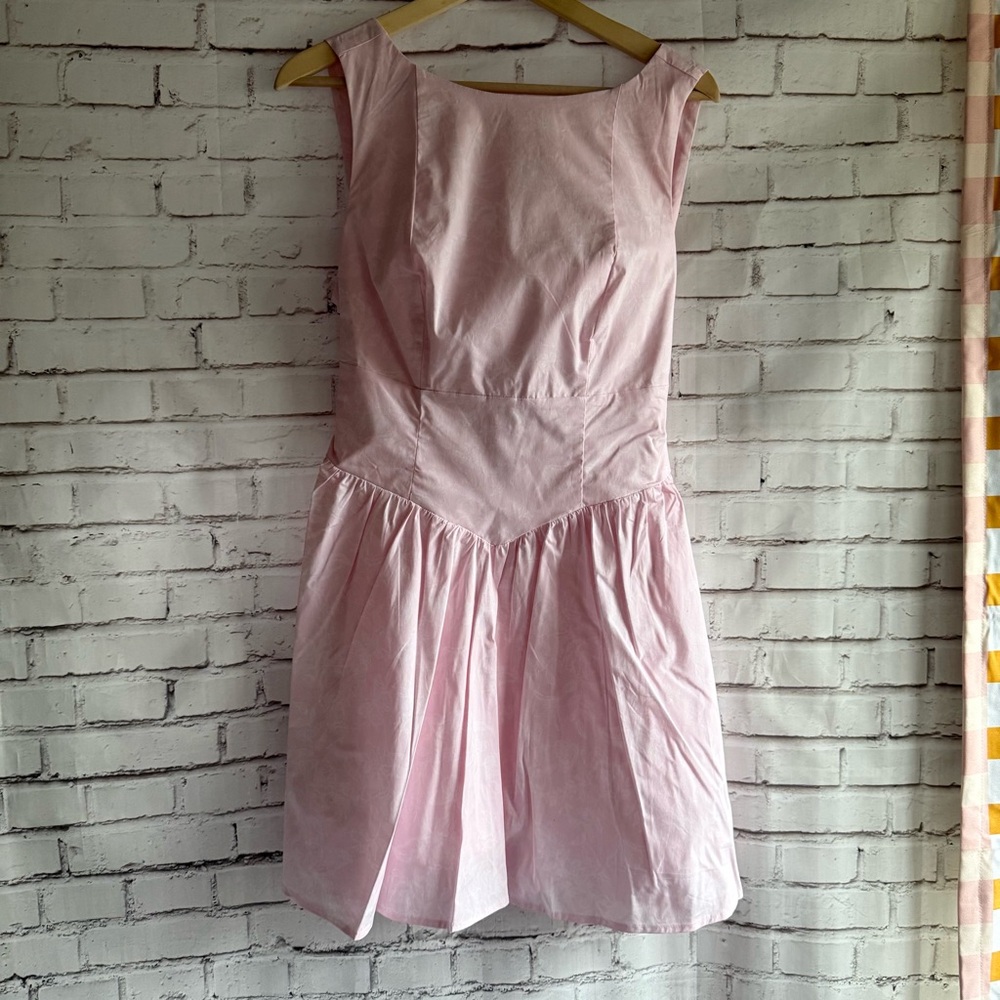 Pink Sleeveless Dress‎ Bow Back